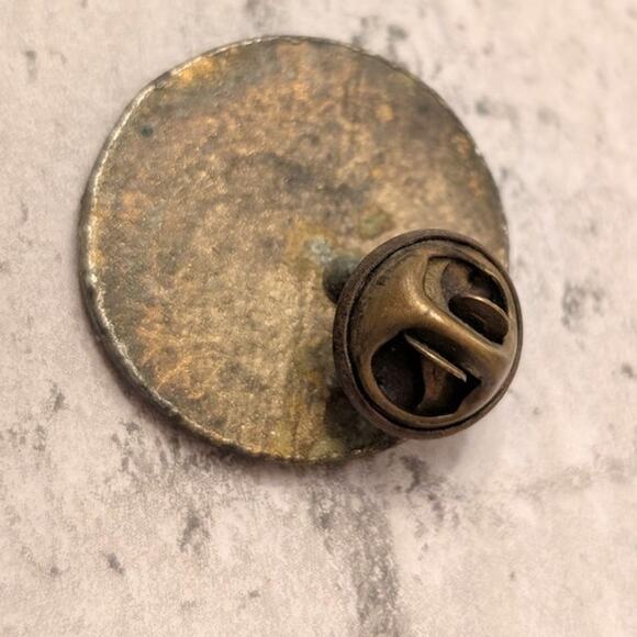 Harley Davidson Copper Pin 1985 - Picture 2 of 4